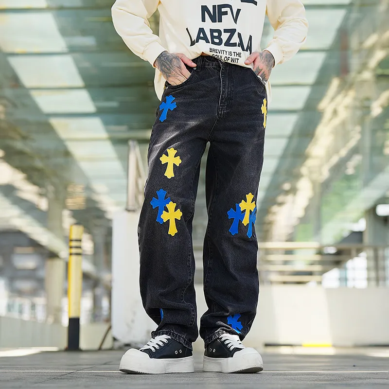 P260 💰 (top version) chrome hearts ss25 black leather Sanskrit fine jeans. Styles with different washed textures, very friendly to people with thin legs and thick legs. The slightly flared version is very flattering to the leg shape. The moderate length is timeless and easy to match. It is the basis of various styles. It is a must-have in the wardrobe! The fabric is stiff but also makes the upper body soft without losing texture. The washing process is even more perfect. It is a must-have item for everyone! ! !   Color: black Size: 30-32-34-36 30 32 34 36 Waist circumference 80 85 90 95 Sitting circumference 105 130 115 120 Foot opening 46 47 48 49 External length 102 103 104 105